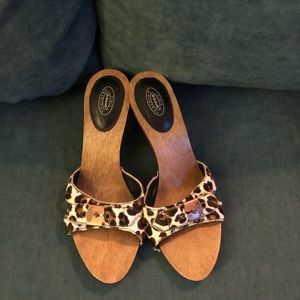 Dr. Scholl’s vintage leopard heels.